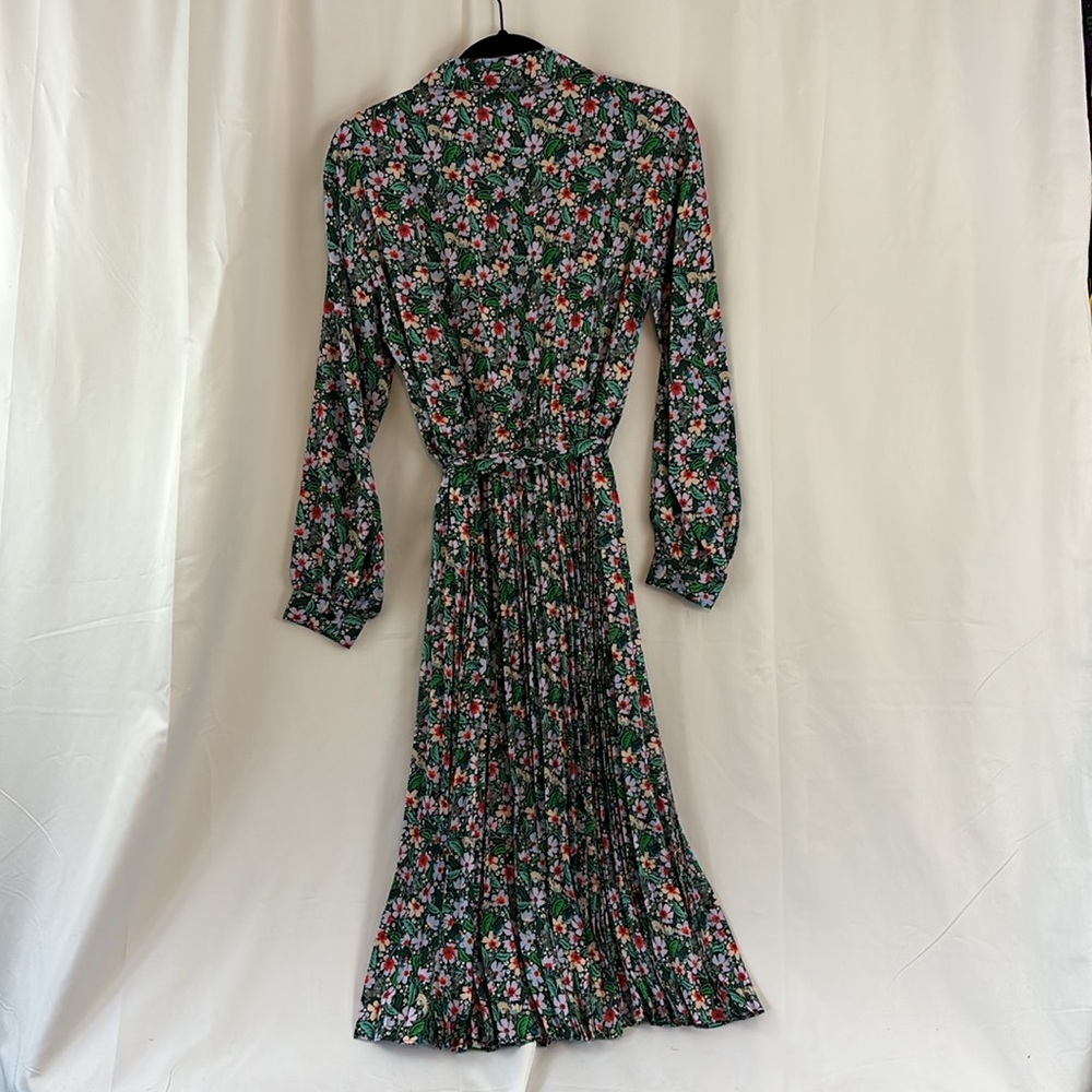 NWT On 34th szS Pleated Floral Midi Dress - Picture 5 of 12